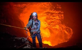 Expedition to the Heart of an Active Volcano | 360° Video